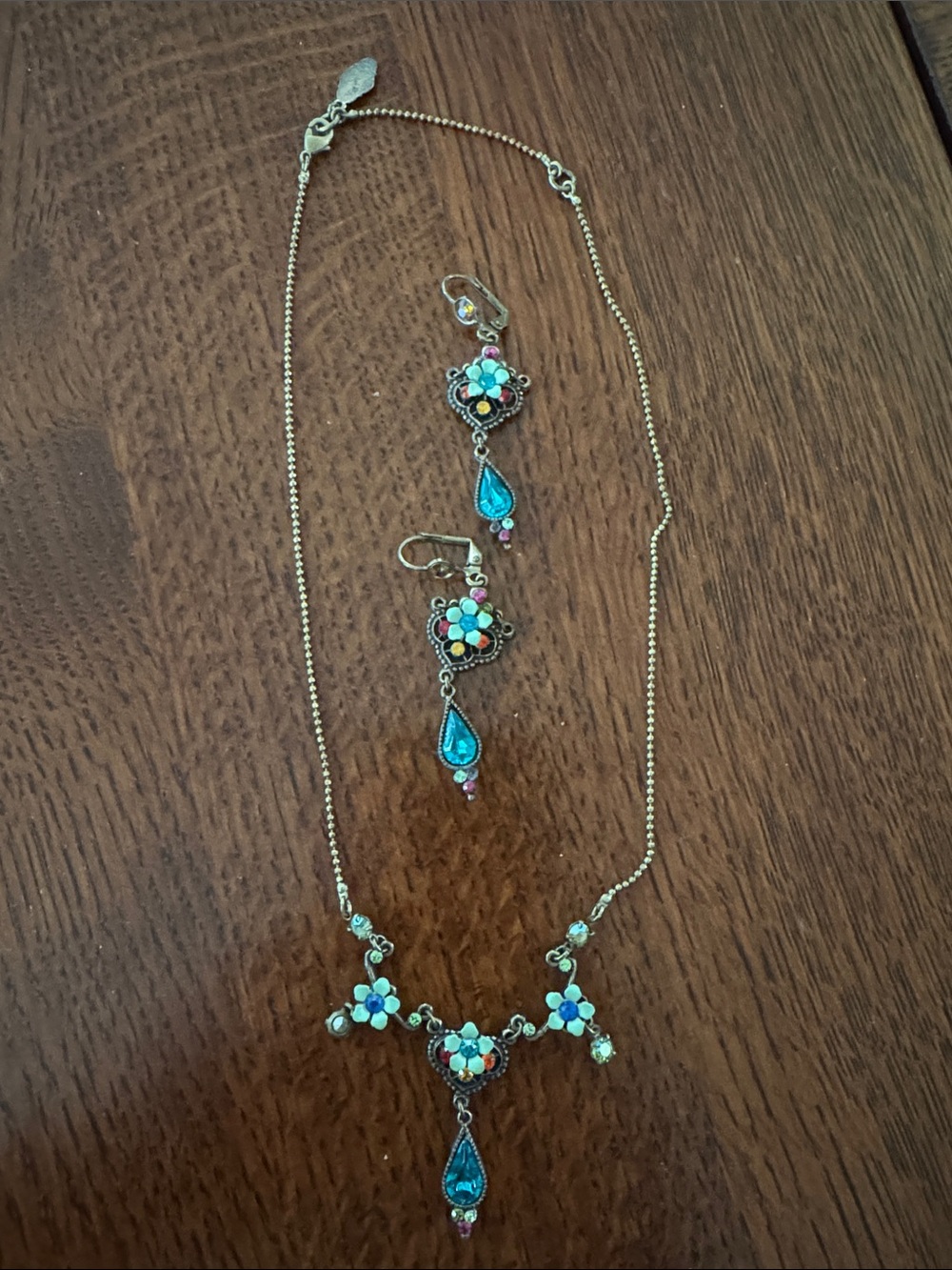Vintage Floral Teardrop Necklace and Earring Set - Blue